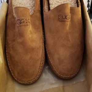 UGG TAMARA SIZE 8 NWOT